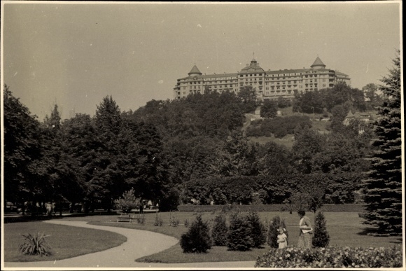 Foto Karlovy Vary Karlsbad Stadt, Kurhotel mit Kurparkanlagen, Fotograf Hubl