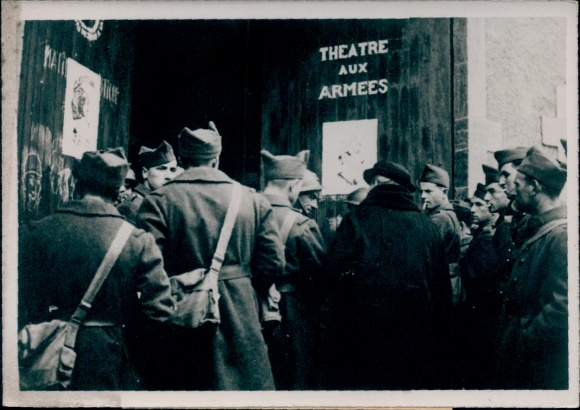 Foto Französische Soldaten in Uniform, Armee-Theater hinter der Front, Oktober 1939