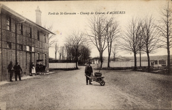 Postcard Acheres Yvelines, Forêt de St-Germain, Champ de Courses, path with wheelbarrow, trees