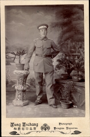 Cabinet Photo Tsingtau Tapautau China, German Soldier in Uniform, portrait
