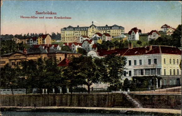 Postcard Saarbrücken in Saarland, Herren-Allee, new hospital, river, trees, houses