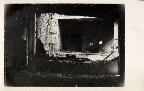 Photo Berlin Schöneberg, Theater, Nürnberger Straße, war destruction WWII, interior view, rubble