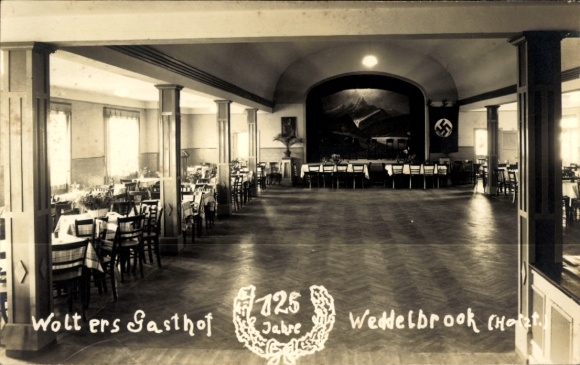 Ak Weddelbrook in Holstein, Wolters Gasthof, Saal, 125 Jahre