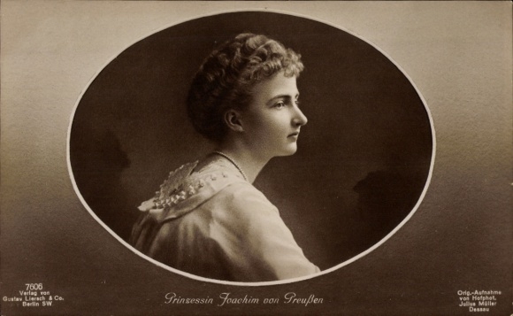Ak Prinzessin Marie Auguste v. Anhalt, Braut des Prinzen Joachim von Preussen