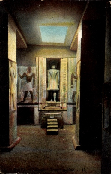 Postcard Saqqara in Egypt, interior of the Temple of Mena, statue