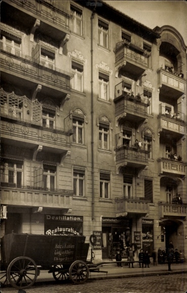 foto Ak Berlin Prenzlauer Berg, Chodowieckistraße 4, restaurant, distilleerderij, winkels, koets