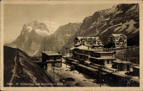 Ak Kanton Bern, Berner Oberland, Kleine Scheidegg und Wetterhorn, Bahnhof