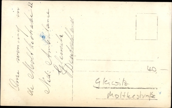 Photo Postcard Gliwice Gleiwitz Upper Silesia, Moltkestraße, Dutch nurses. Red Cross