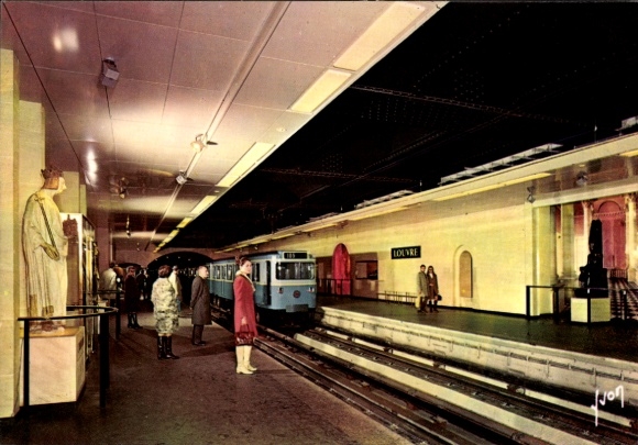 Postcard Paris, Le Métro, Louvre station, Musée dans le Métro, subway station