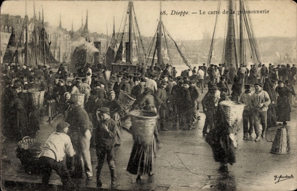 Ak Dieppe Seine Maritime, Le carré de la sonnerie, Markt, Fischerei, Menschen, Hafen