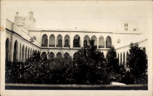 Photo Georgia, partial view of the palace