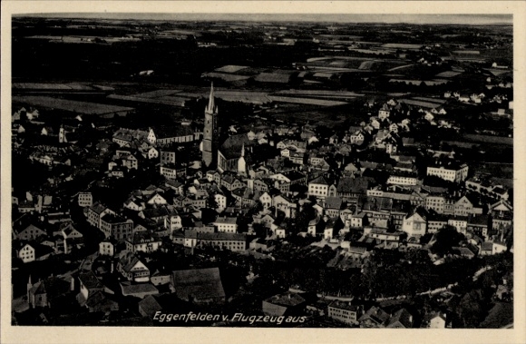 Ak Eggenfelden in Niederbayern, Luftaufnahme von  Kirche, Stadtansicht, Häuser