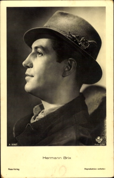 Postcard actor Hermann Brix, portrait in profile, hat, horse 3230/1