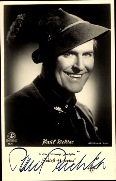 Postcard actor Paul Richter, portrait, autograph, film Schloss Hubertus, hat