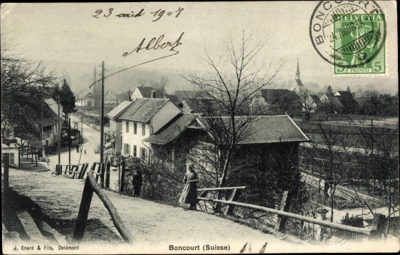 KP Boncourt Kanton Jura, widok na miasto, przekrój ulicy