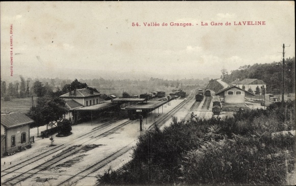 Postcard Laveline Lorraine Vosges, Vallee de Granges, la Gare, train station, track side