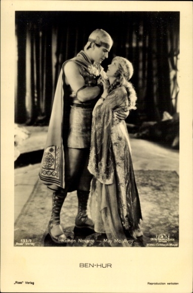 Postcard actress May Mc Avoy, actor Ramon Novarro, film scene, film Ben Hur