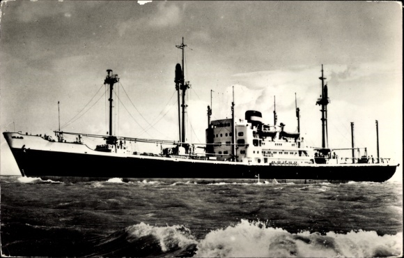 Postcard Tanker MV Zuiderkerk, NV Nederlandse Tank- en Paketvaart Mij.