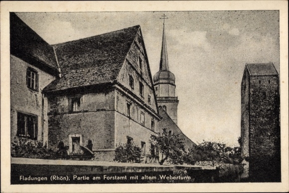 Ak Fladungen Unterfranken Bayern, Partie am Forstamt mit altem Weberturm