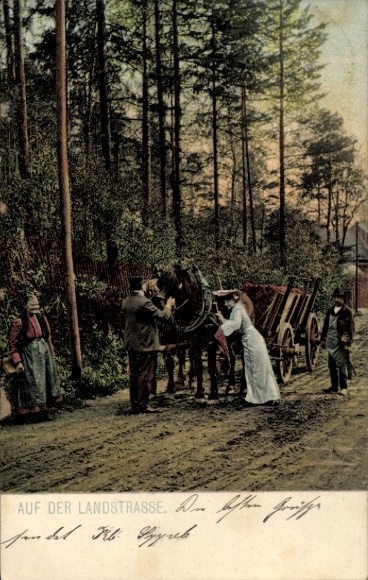 Ak Landstraße, Wald, Fuhrwerk, Deutsche Tracht