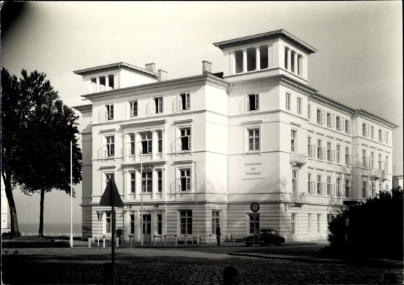 Postcard Seebad Heiligendamm Bad Doberan, sanatorium for working people