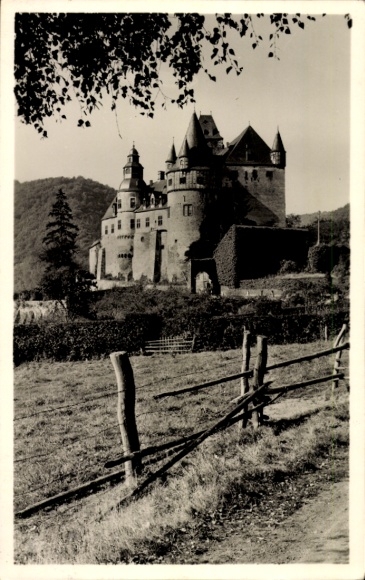 KP St. Johann niedaleko Mayen w Eifel, zamek Bürresheim