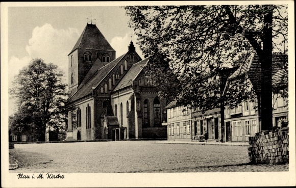 Postcard Plau am See, view of the church, square, trees
