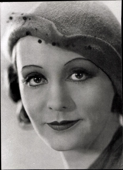 99 press photos Zarah Leander, portraits and film scenes