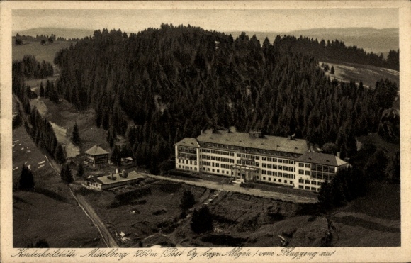 Ak Mittelberg im Allgäu, Fliegeraufnahme, Kinderheilstätte