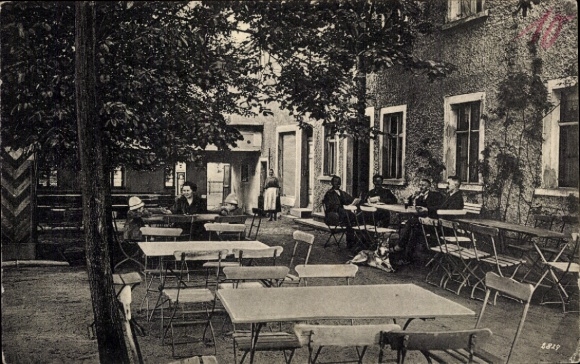 Ak Rabitz Kubschütz in Sachsen, Café-Terrasse, alte Männer und Frauen, entspannte Atmosphäre, ...