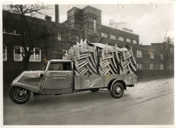 Photo vehicle company Vidal Harburg, Tempo-Hanseat low-lying large platform, furniture factory Bergmann