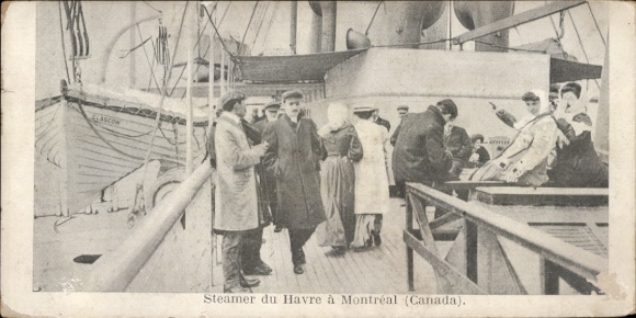 Postcard Montreal Québec Canada, steamship, passengers, harbor, black and white photo