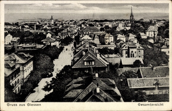 Postcard Giessen Gießen on the Lahn Hesse, general view of houses, river, church