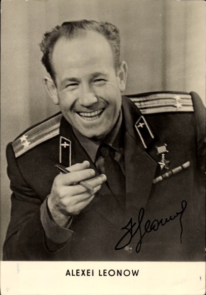 Postcard Cosmonaut Alexei Archipowitsch Leonow, Алексей Архипович Леонов, portrait