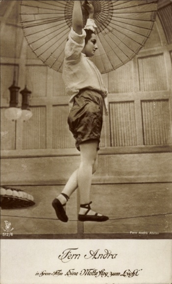 Postcard actress Fern Andra, film scene, A moth flew to the light, tightrope walker, RPH 512 6