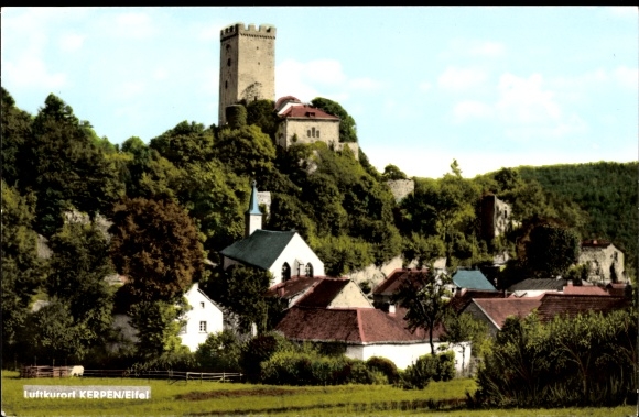 Ak Kerpen in der Eifel, Teilansicht, Turm