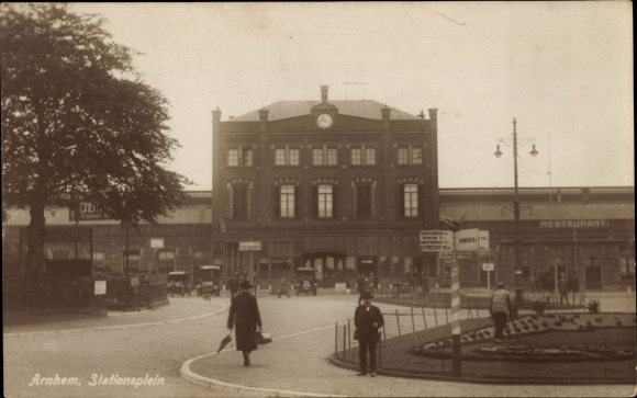 PC Arnhem Gelderland Netherlands, Stationsplein, train station