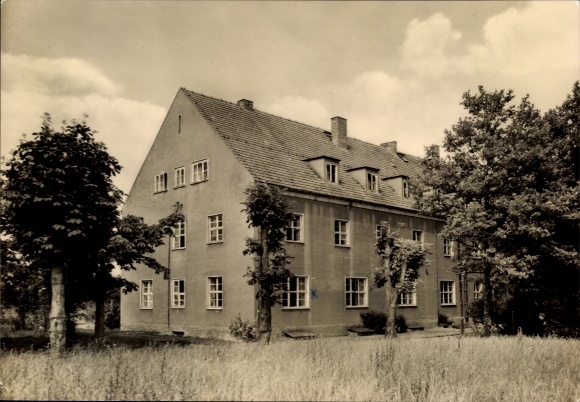 Postcard Tutow in Vorpommern, Feierabendheim