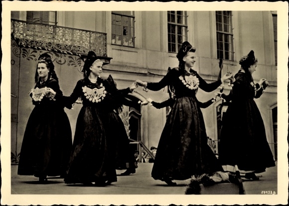 Postcard Rudolstadt in Thuringia, festival of German folk dance, traditional costumes from North Friesland