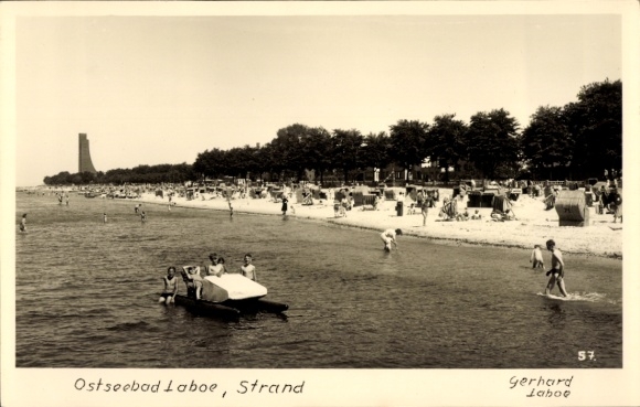 Photo Postcard Ostseebad Laboe, Marine Memorial, Beach