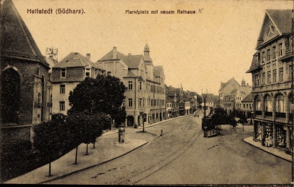 Ak Hettstedt im Südharz, Marktplatz, neues Rathaus