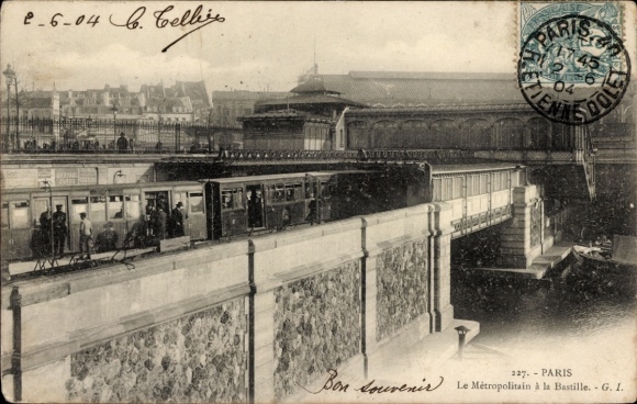 PC Paris XI, Bastille metro station