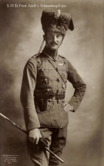Postcard Prince Adolf of Schaumburg Lippe, portrait in hussar uniform