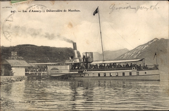 Postcard Annecy Haute Savoie, Landing stage of Menthon, saloon steamer