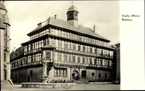 Ak Vacha in de Rhön Thüringen, stadhuis, vakwerkhuis, fontein