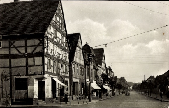 Postcard Kyritz in der Prignitz, Sebastian-Bach-Straße, traditional half-timbered houses, quiet street