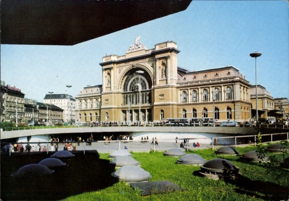 Postcard Budapest Hungary, Eastern Railway Station