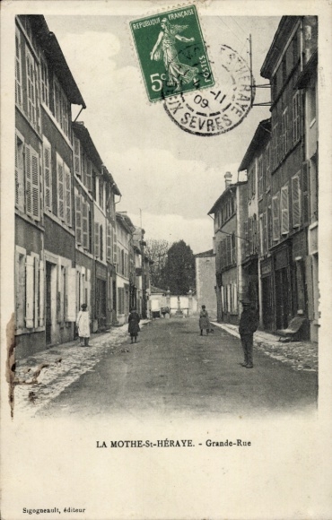 Postcard Mothe St. Héraye Dex Sèvres, Grande Rue