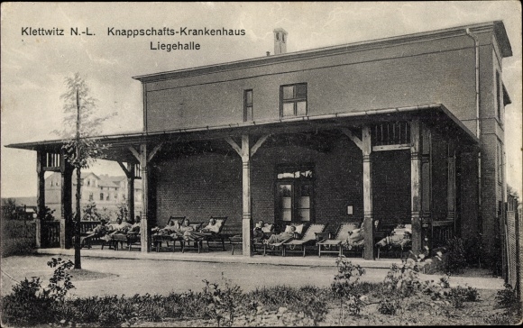 Postcard Klettwitz Schipkau in Lower Lusatia, Knappschafts hospital, lying hall