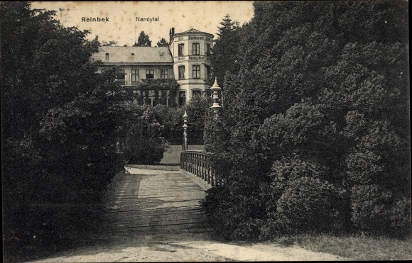 PC Reinbek Schleswig Holstein, Nancytal, mansion, wooden bridge